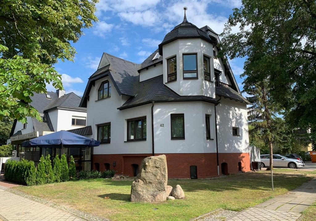 Hotel Blaufuchs Petershagen-Eggersdorf Buitenkant foto