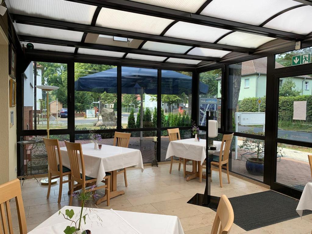Hotel Blaufuchs Petershagen-Eggersdorf Buitenkant foto